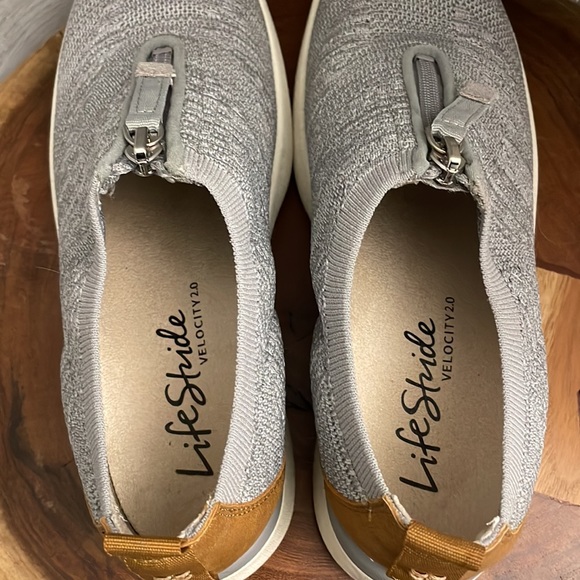 Size 6.5 Life Stride Velocity 2.0 Slip on Sneakers - Picture 5 of 5